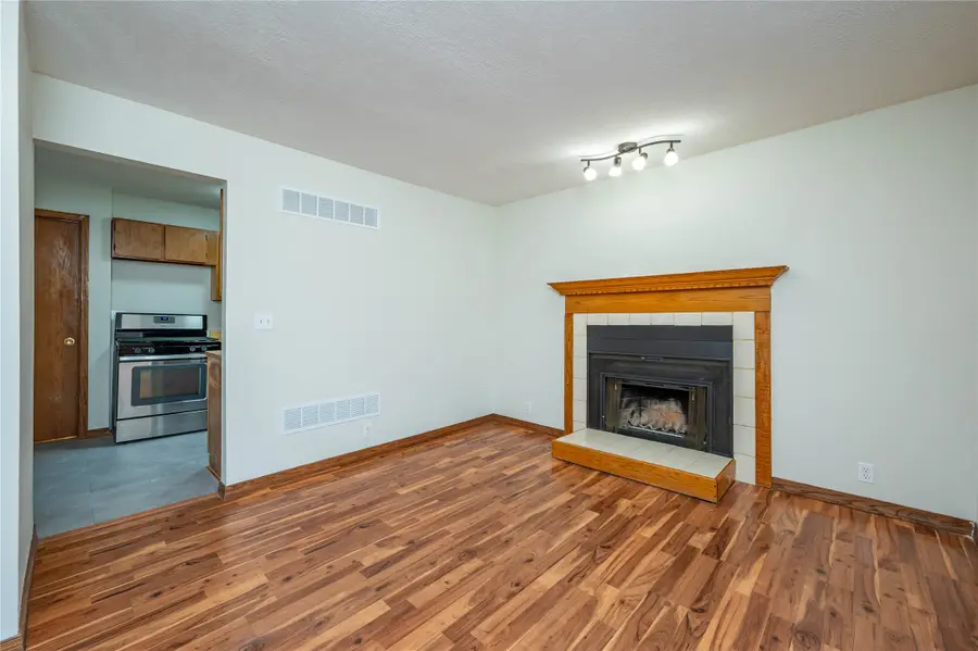 504 Watrous Avenue, Des Moines, IA 50315 - #2