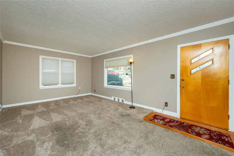 710 Creston Avenue, Des Moines, IA 50315 - #3