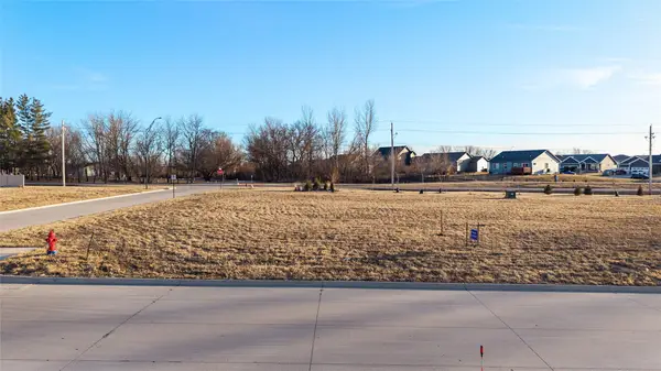 1284 NW 28th Street, Grimes, IA 50111