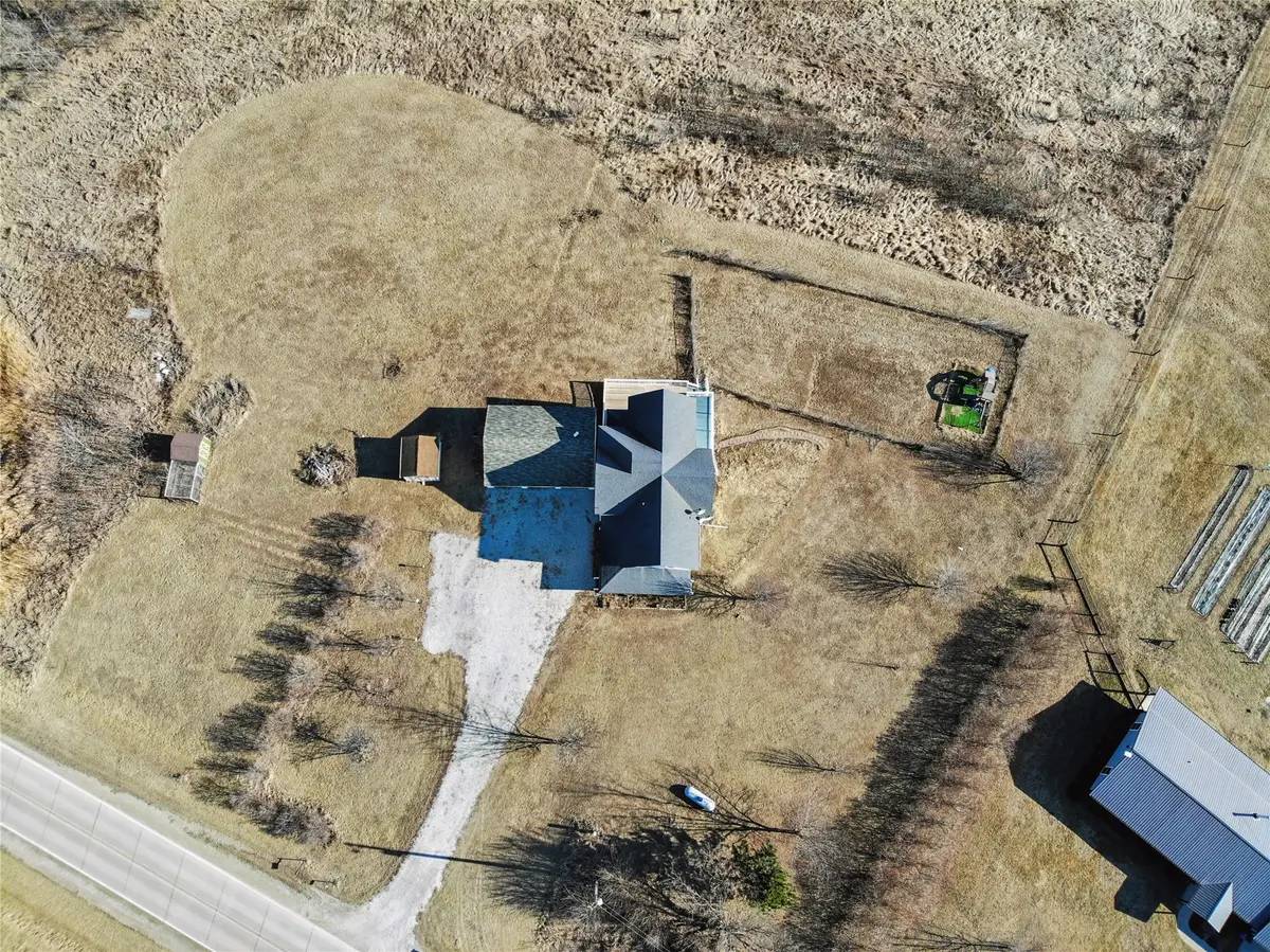 5825 G24 Highway, Carlisle, IA 50047 - #1