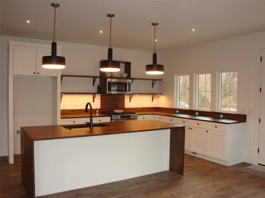 1811 12th Street, Boone, IA 50036 - #3