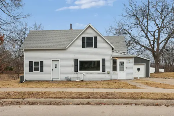 801 E Marion Street, Knoxville, IA 50138