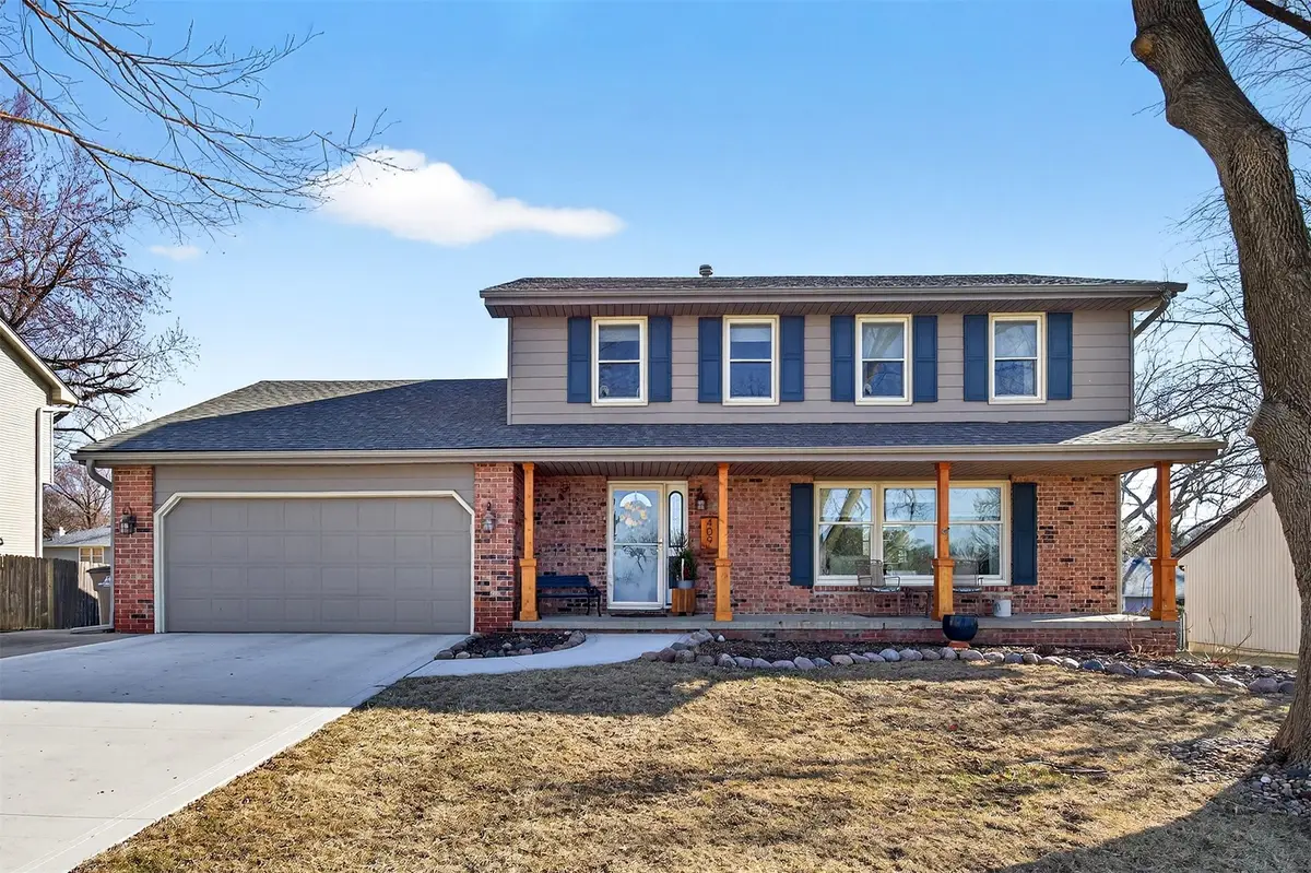 409 39th Street, West Des Moines, IA 50265 - #1