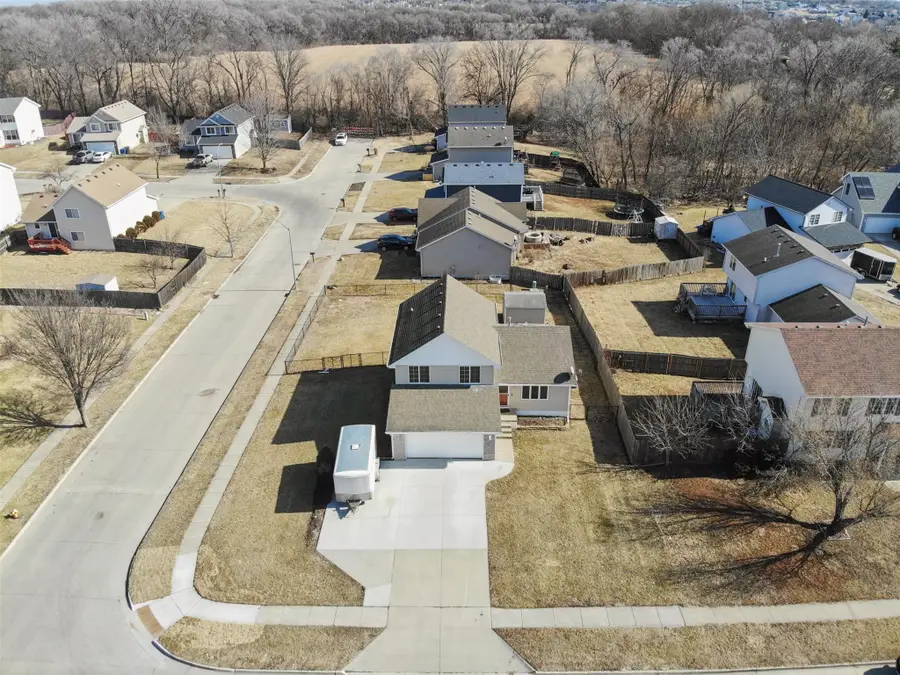 2907 E 43rd Street, Des Moines, IA 50317 - #3