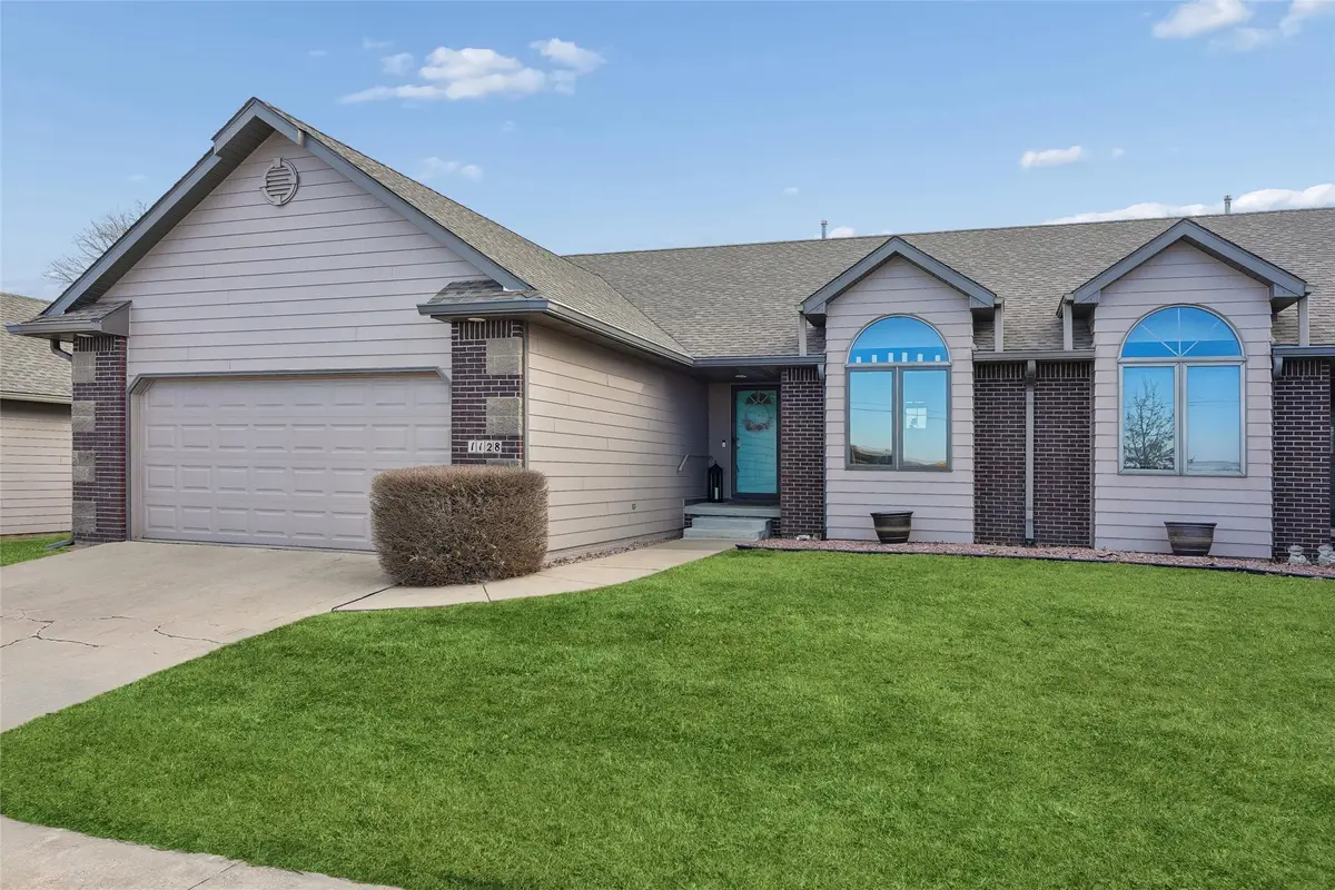 1128 8th Street Se, Altoona, IA 50009 - #1