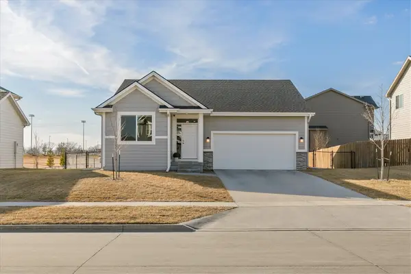 2640 SE Bluestem Drive, Waukee, IA 50263