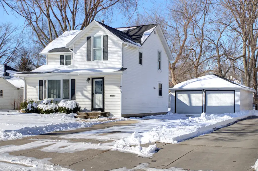 713 Crawford Avenue, Ames, IA 50010 - #2