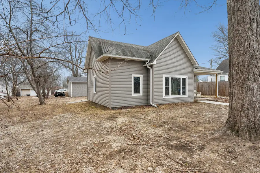 214 S Lincoln Street, Colfax, IA 50054 - #3