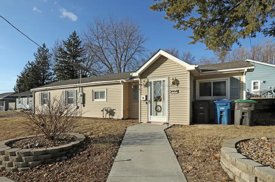 2830 SE 7th Street, Des Moines, IA 50315 - #2