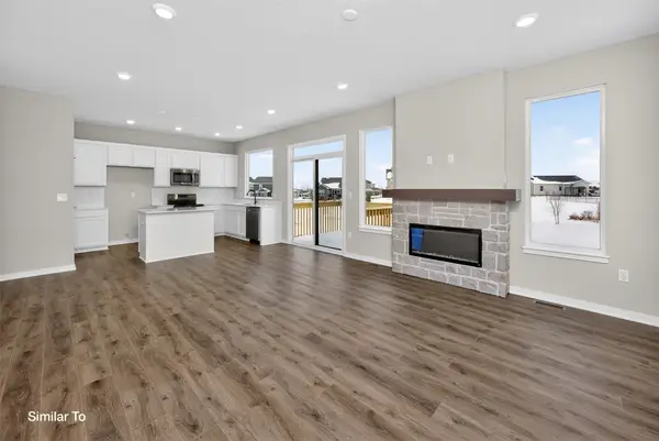 16502 Bentwood Drive, Urbandale, IA 50323