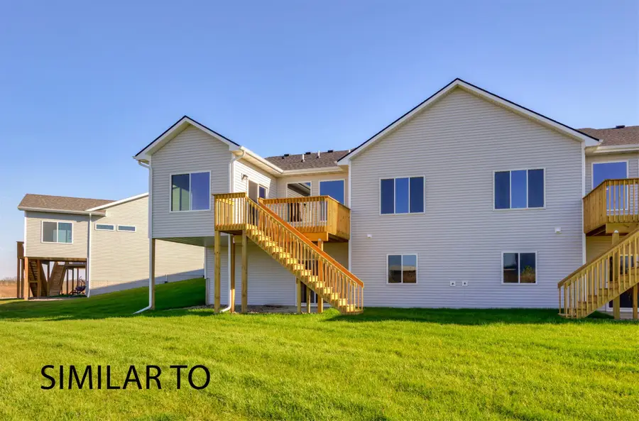 16720 Walnut Meadows Circle, Urbandale, IA 50323 - #3