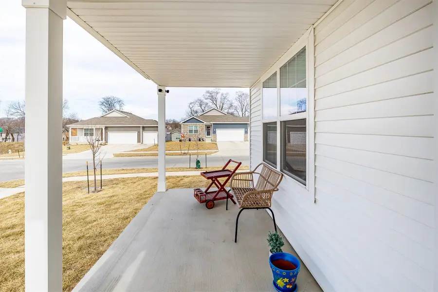 2843 E 50th Court, Des Moines, IA 50317 - #2