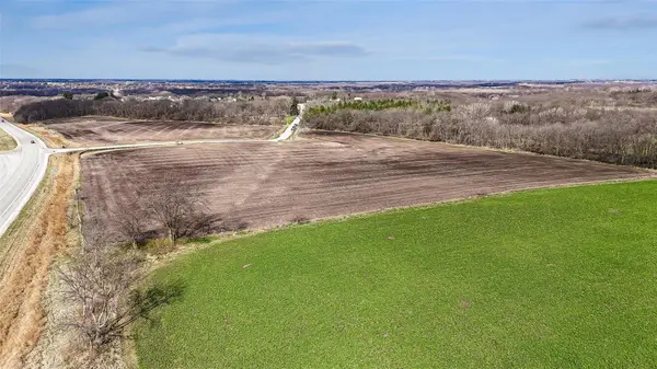 25467 288th Trail, Adel, IA 50003