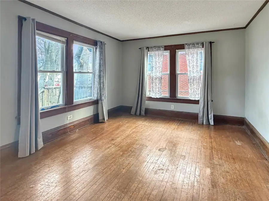 1314 33rd Street, Des Moines, IA 50311 - #2