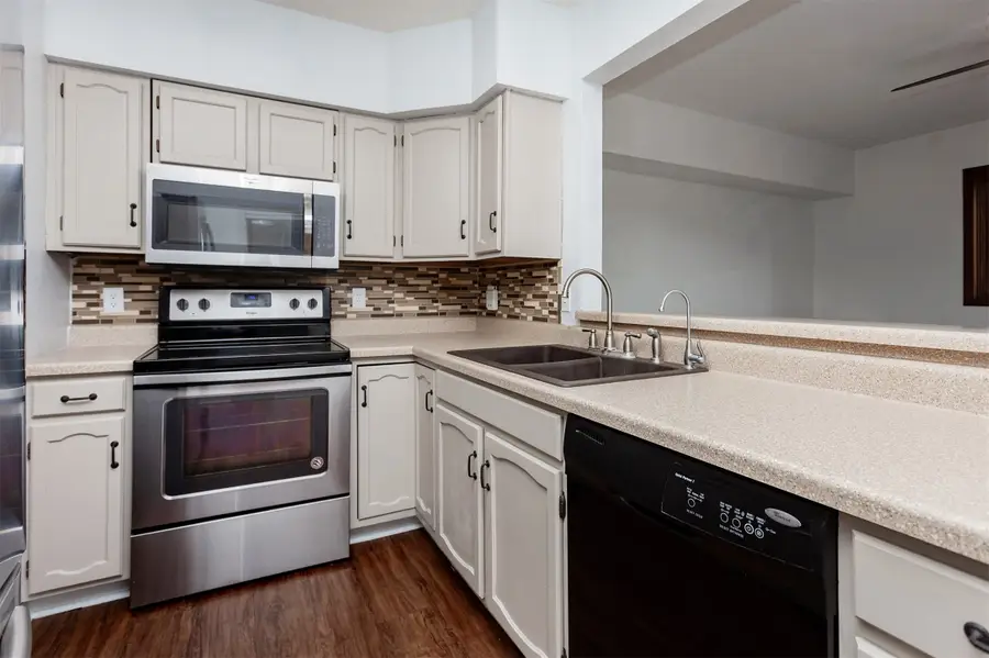 1829 Locust Street, West Des Moines, IA 50265 - #2