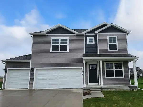 812 2nd Street Ne, Altoona, IA 50009