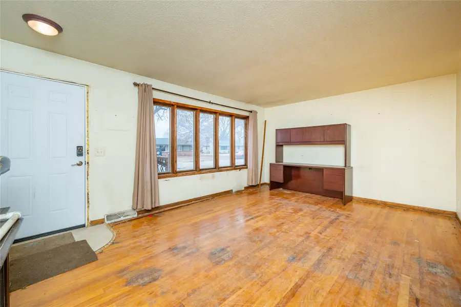 602 SE Lawrence Drive, Ankeny, IA 50021 - #2