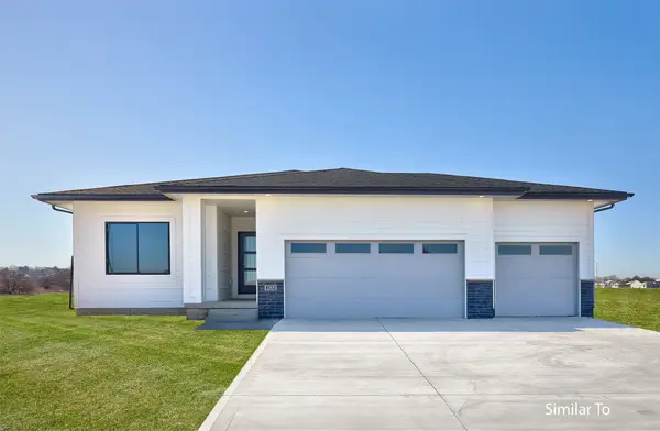 1800 SW Sienna Court, Grimes, IA 50111