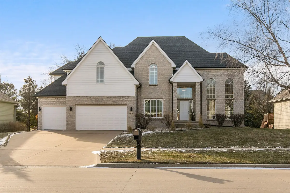 5830 Coachlight Court, West Des Moines, IA 50266 - #1