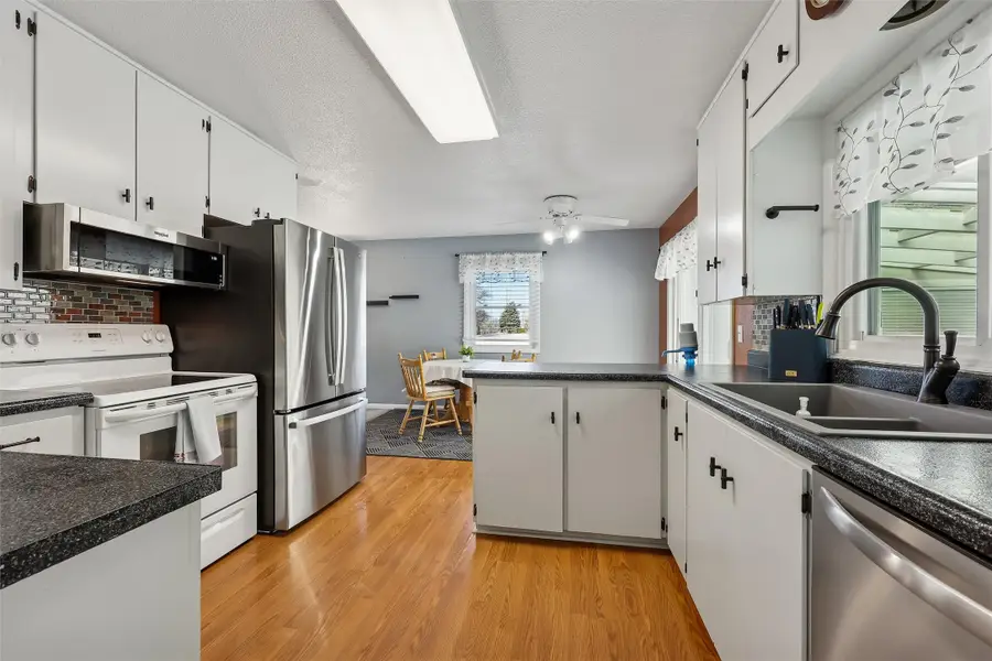 202 S Dakota Avenue, Ames, IA 50014 - #3