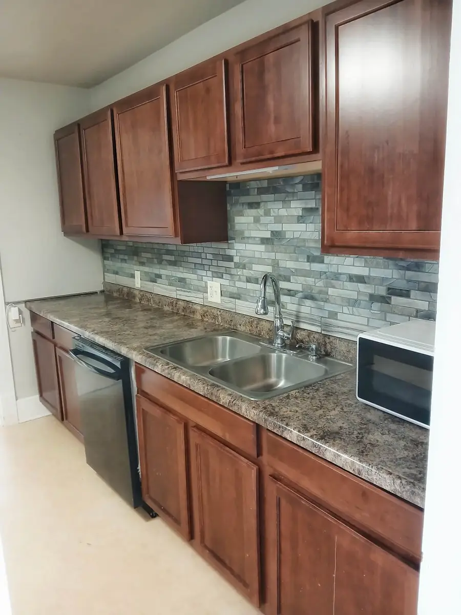 5711 SW 2nd Street, Des Moines, IA 50315 - #3