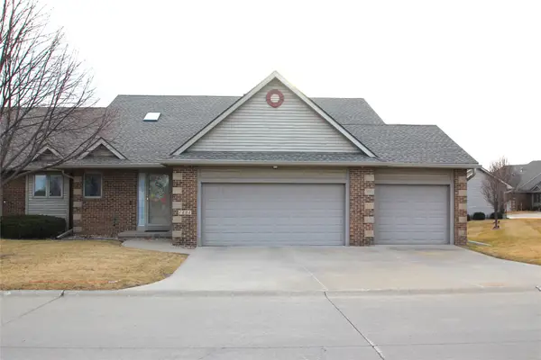 1111 NW Waterfront Drive, Ankeny, IA 50023