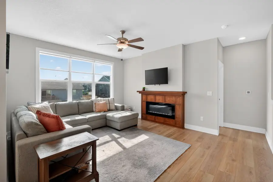 2710 22nd Street Sw, Altoona, IA 50009 - #2