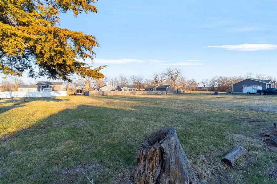 821 SE 27th Court, Des Moines, IA 50317 - #2