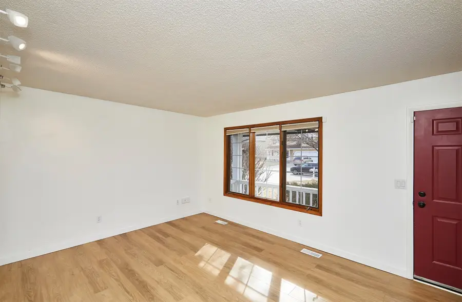 4815 Meadow Valley Drive, West Des Moines, IA 50265 - #2