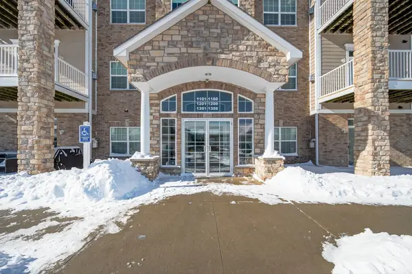 8350 Ep True Parkway #1306, West Des Moines, IA 50266