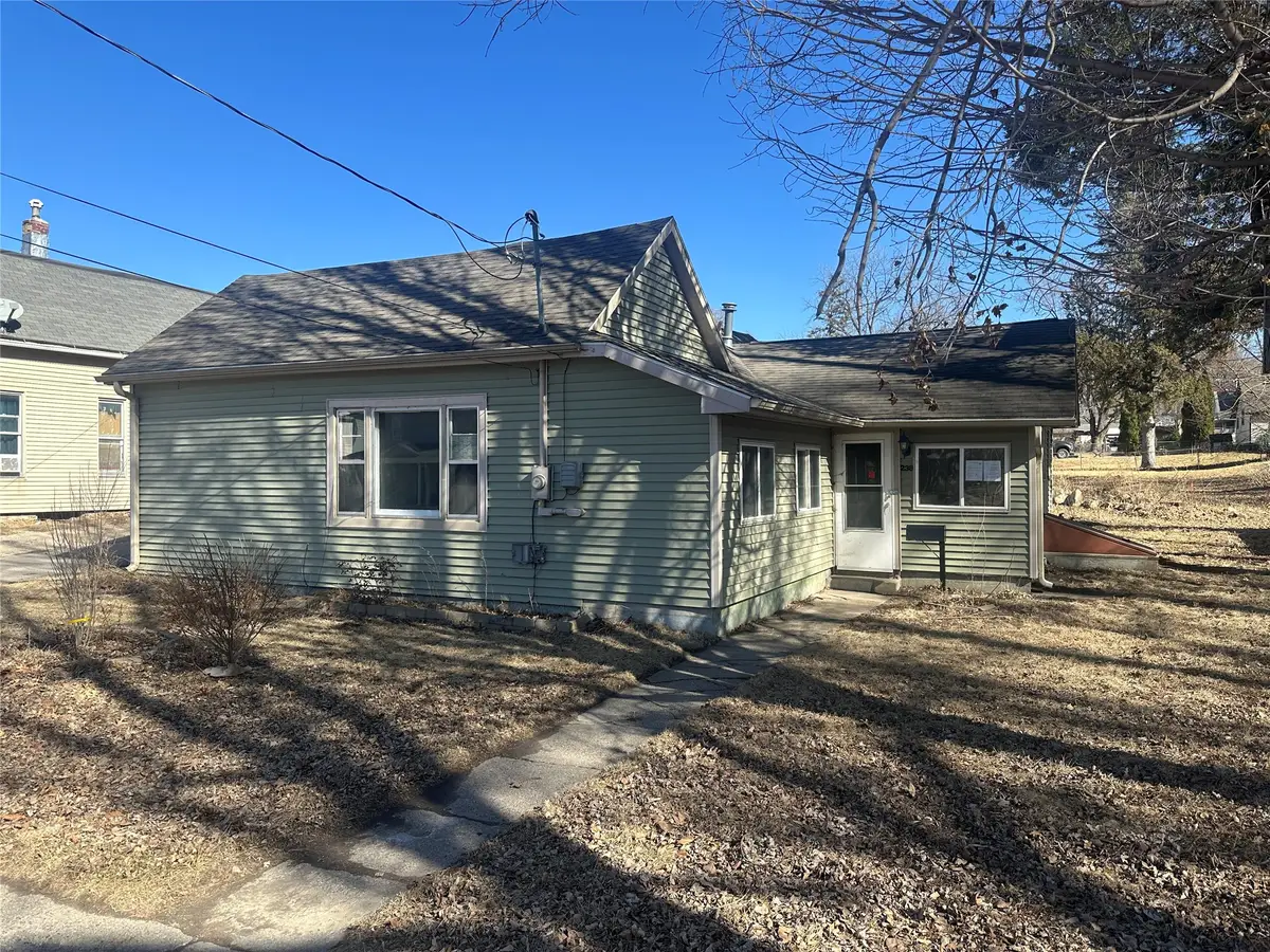 238 S Walnut Street, Colfax, IA 50054 - #1