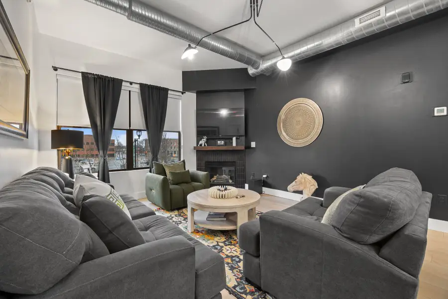 400 E Locust Street #203, Des Moines, IA 50309 - #2