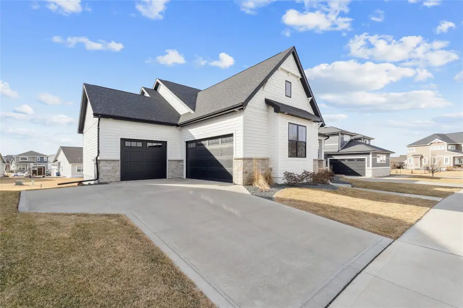 2319 SW 22nd Street, Ankeny, IA 50023 - #2