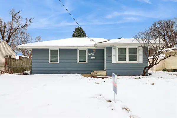 2606 E 39th Street, Des Moines, IA 50317