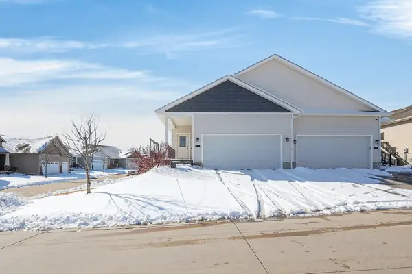 711 Dogwood Lane, Norwalk, IA 50211