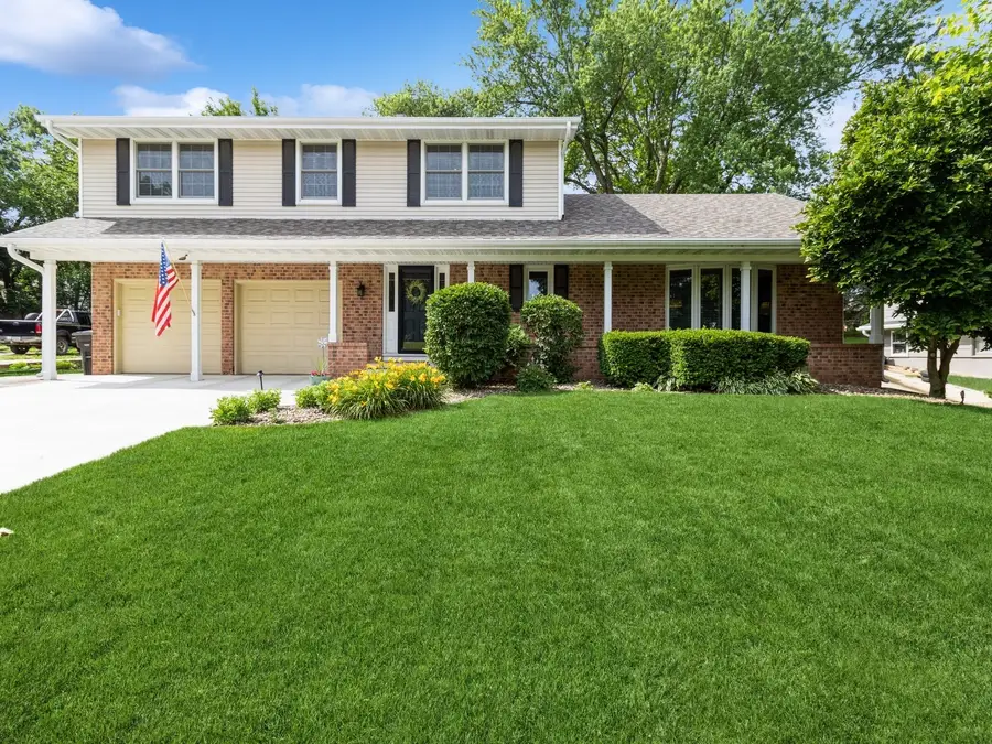 2906 Watrous Avenue, Des Moines, IA 50321 - #2