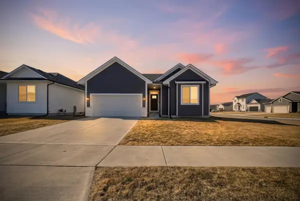 720 NE Pearl Drive, Ankeny, IA 50021