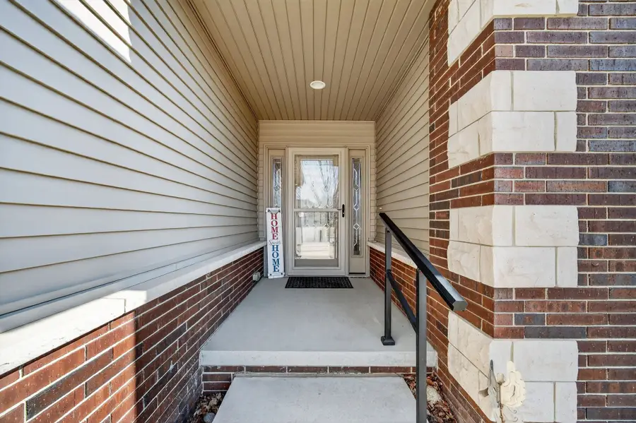 5595 NW 3rd Court, Des Moines, IA 50313 - #2