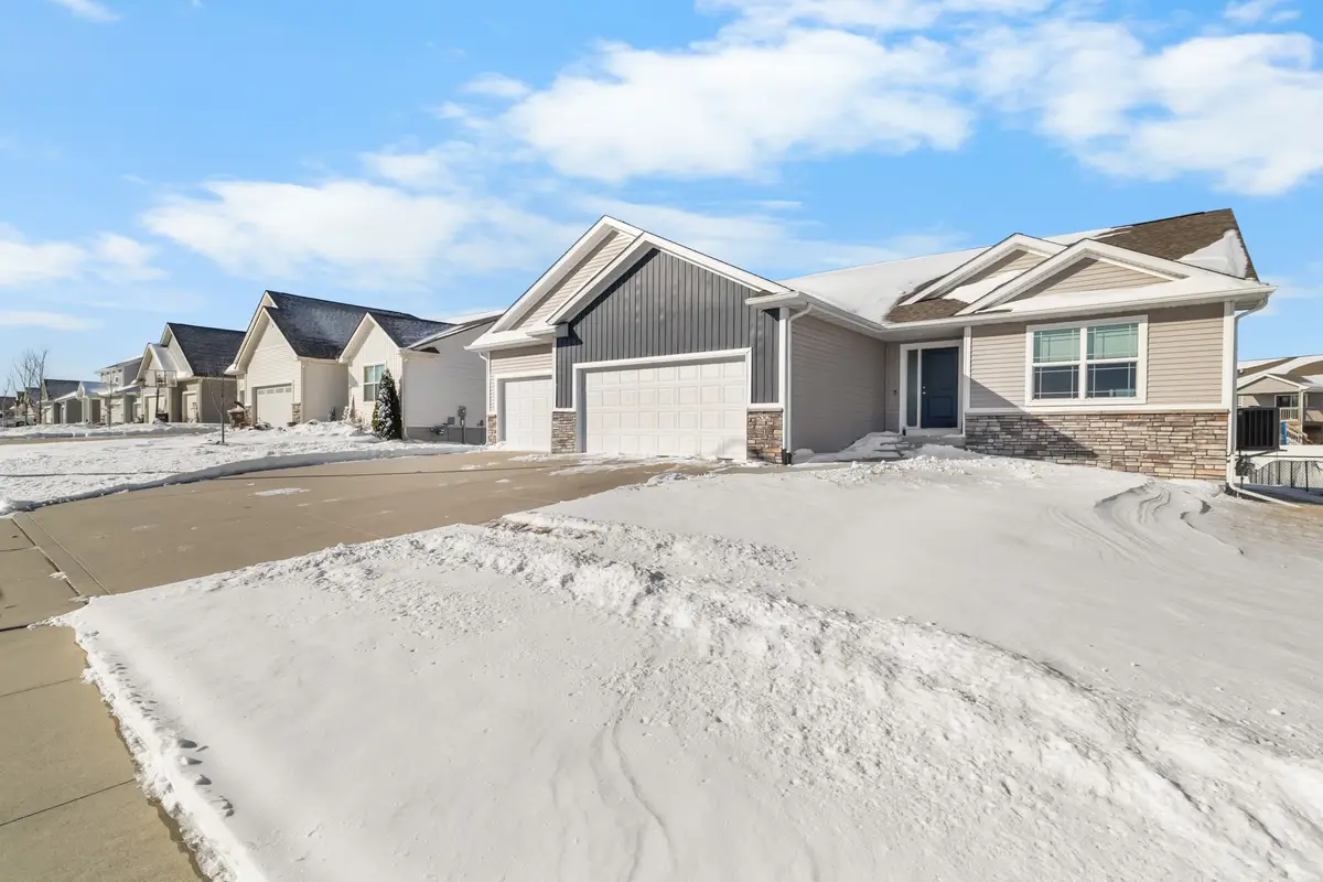 532 Shiloh Rose Parkway Nw, Bondurant, IA 50035 - #1