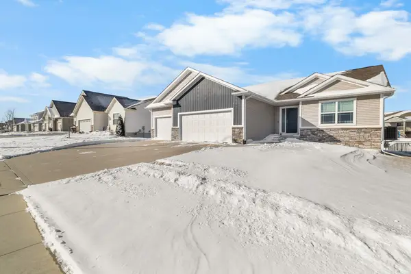 532 Shiloh Rose Parkway Nw, Bondurant, IA 50035