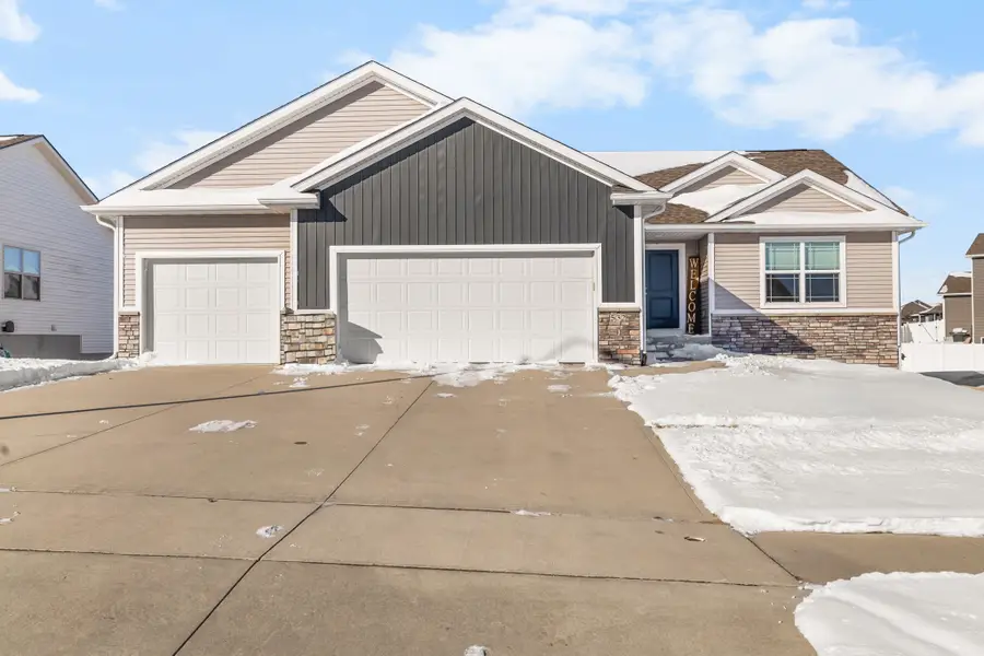 532 Shiloh Rose Parkway Nw, Bondurant, IA 50035 - #2