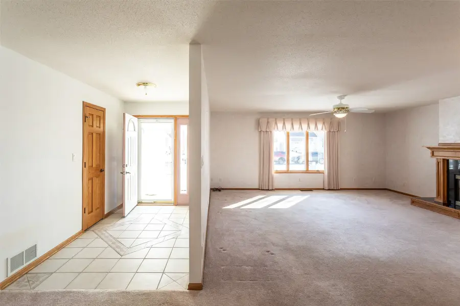 1906 Lowell Street, Granger, IA 50109 - #2