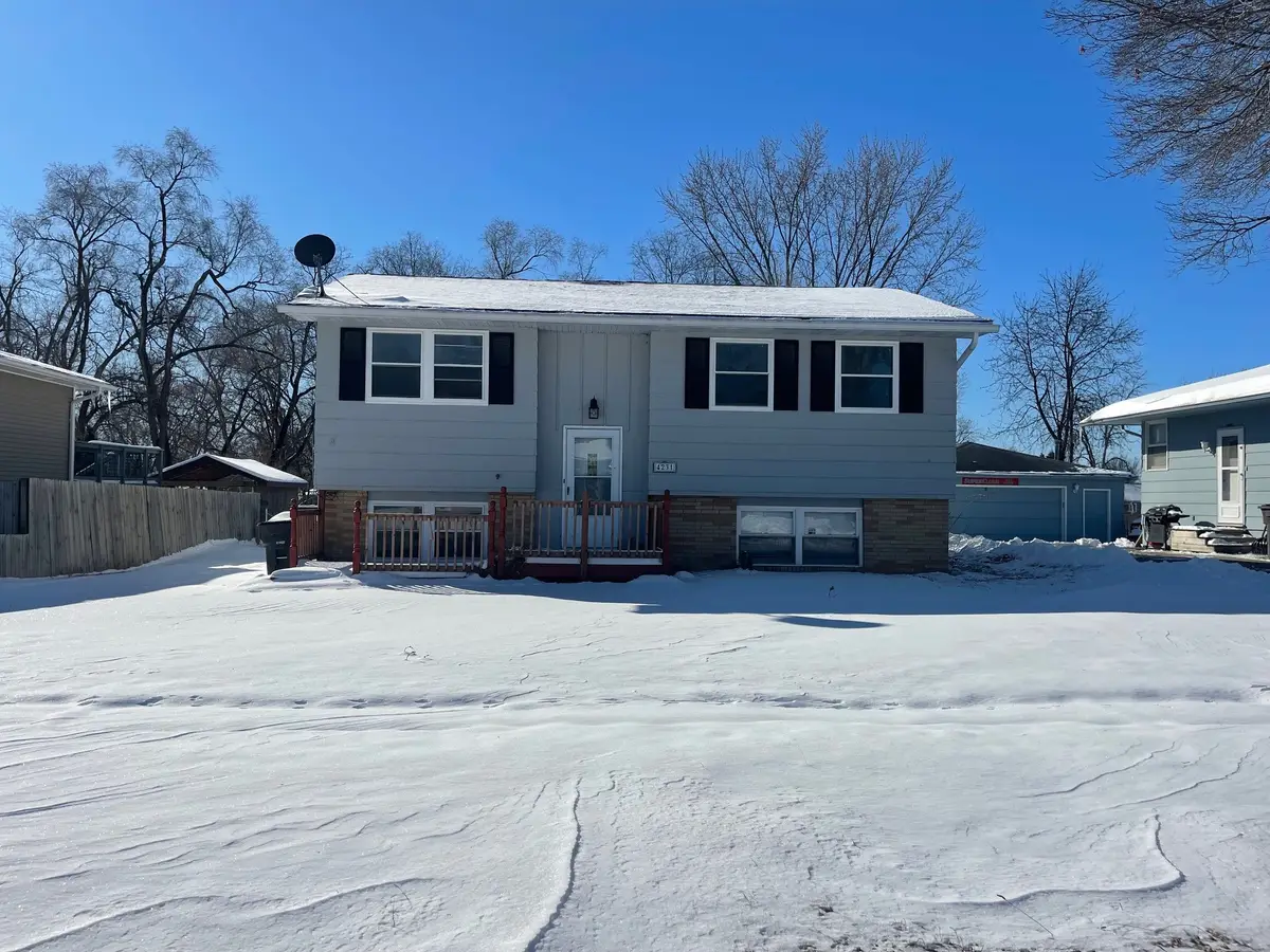 4231 Morton Avenue, Des Moines, IA 50317 - #1