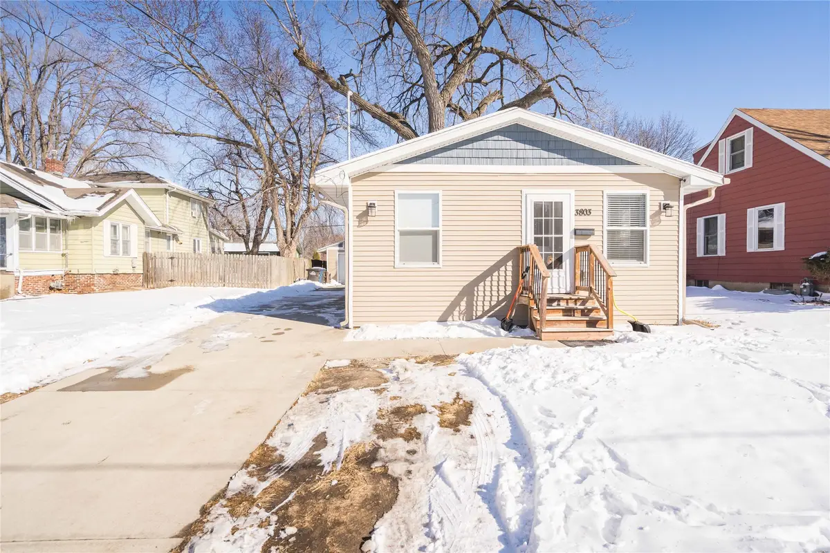 3803 Bowdoin Street, Des Moines, IA 50313 - #1