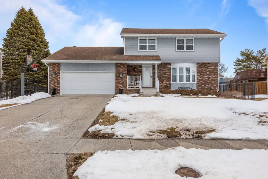 3505 Patricia Drive, Urbandale, IA 50322 - #2