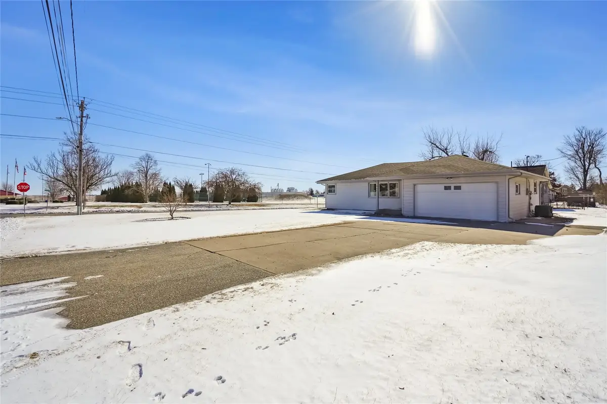 1848 9th Avenue, Grinnell, IA 50112 - #1
