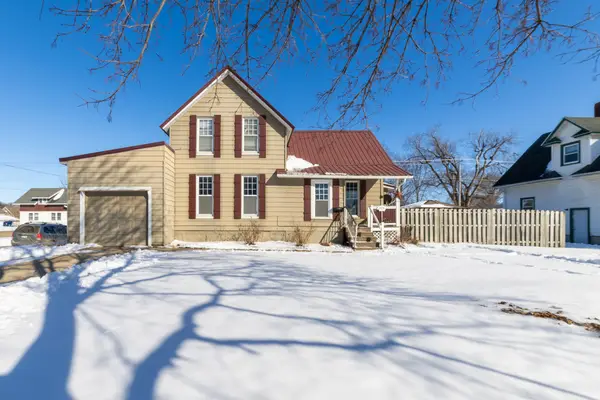 1924 1st Avenue, Perry, IA 50220