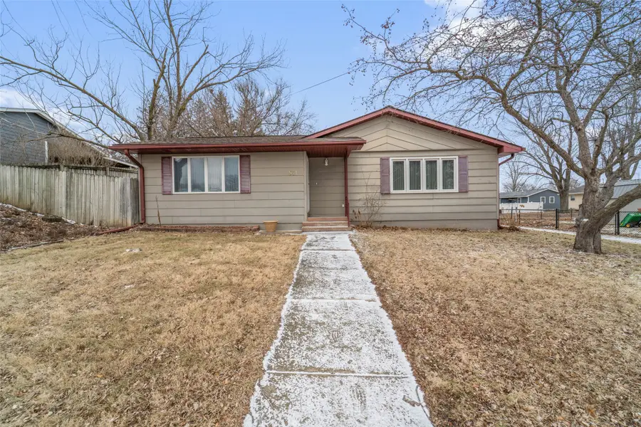 511 7th Street, Maxwell, IA 50161 - #2