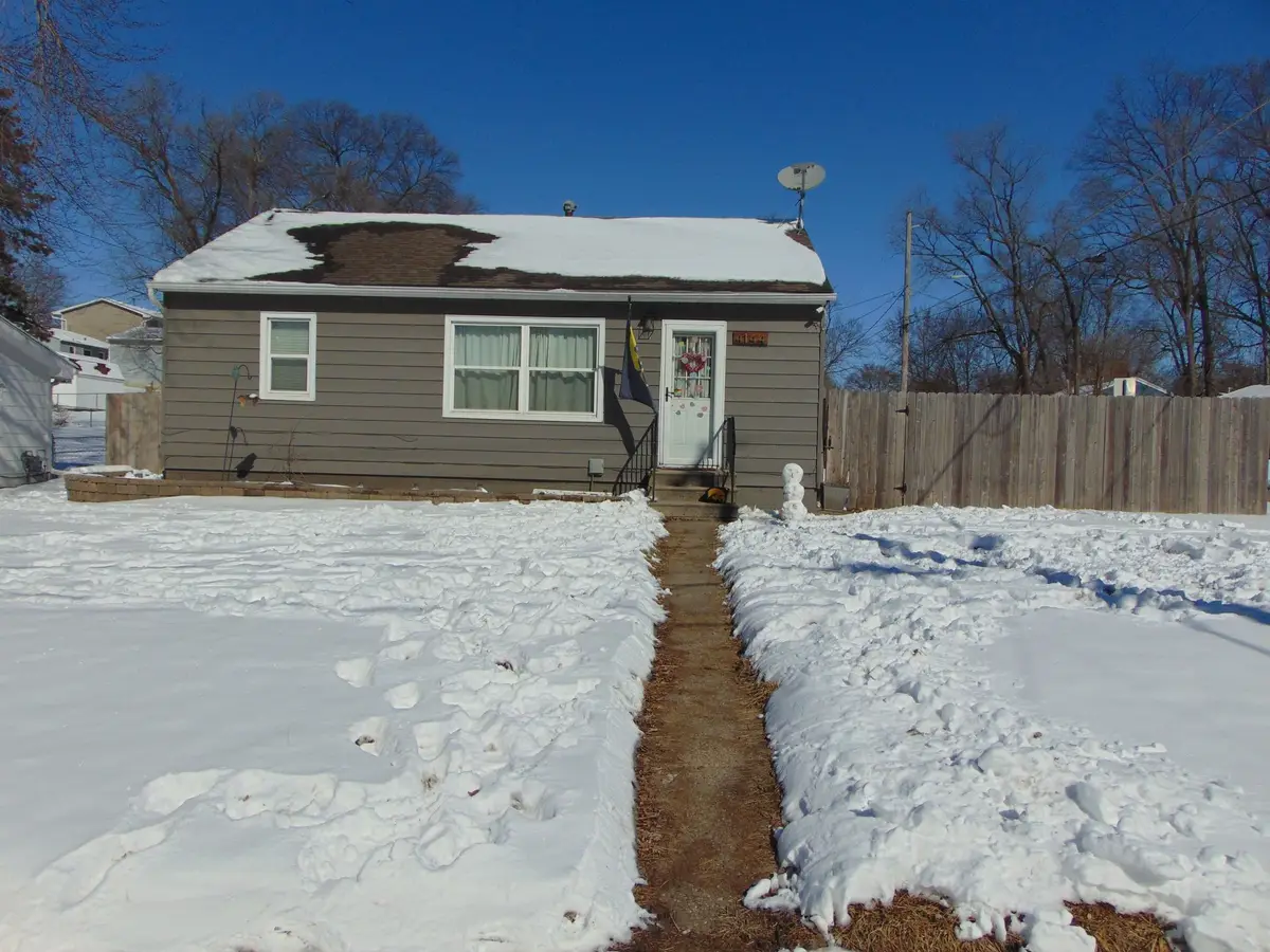 4144 Easton Boulevard, Des Moines, IA 50317 - #1