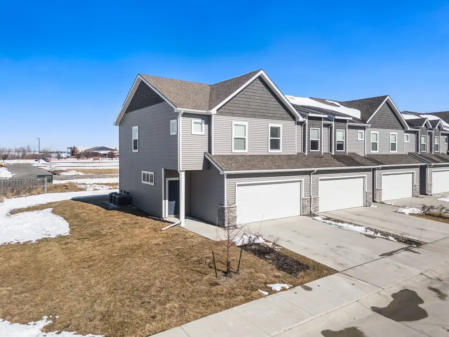 3402 NW Stratford Lane, Ankeny, IA 50023 - #2